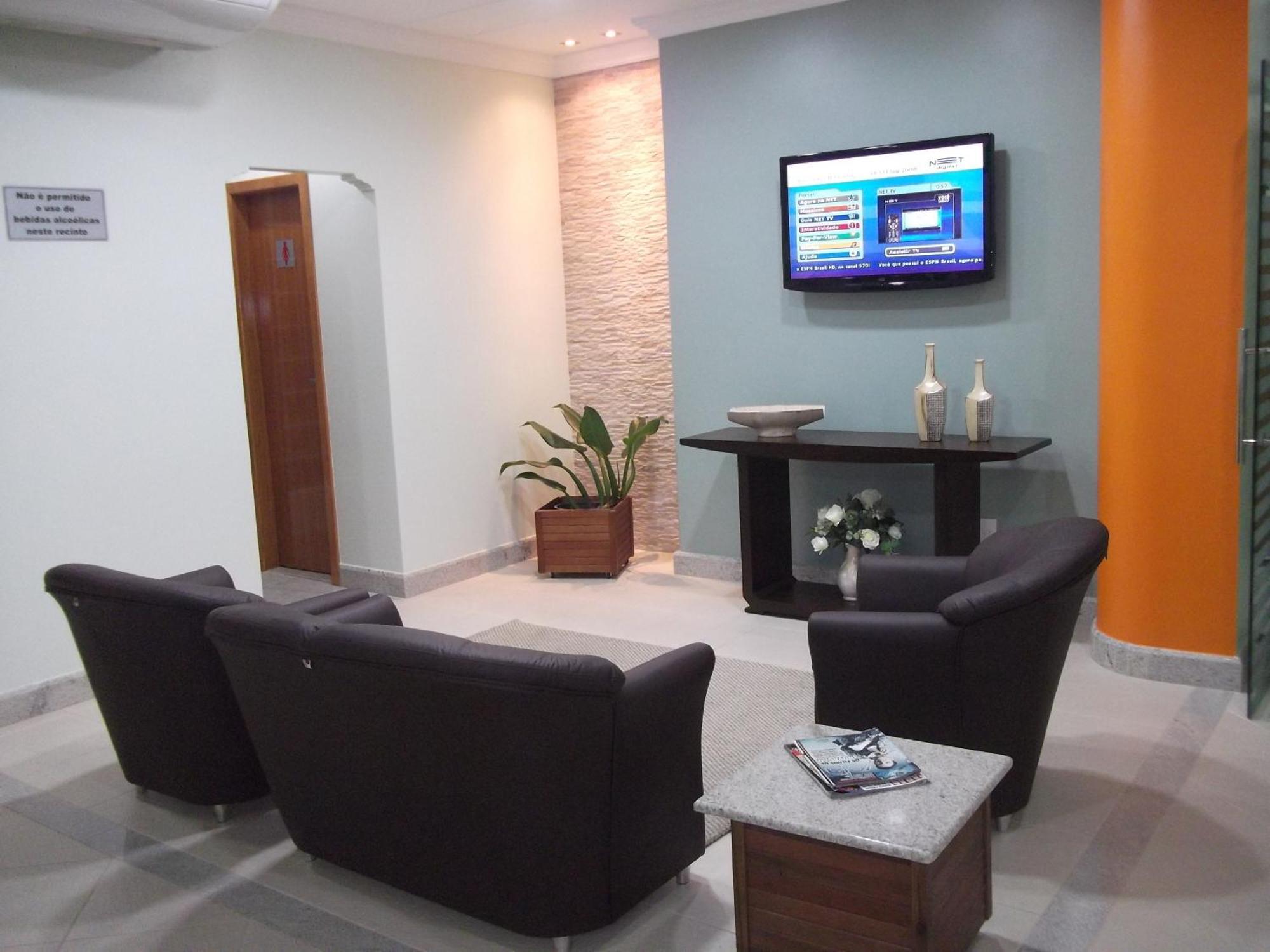Lord Camburi Hotel